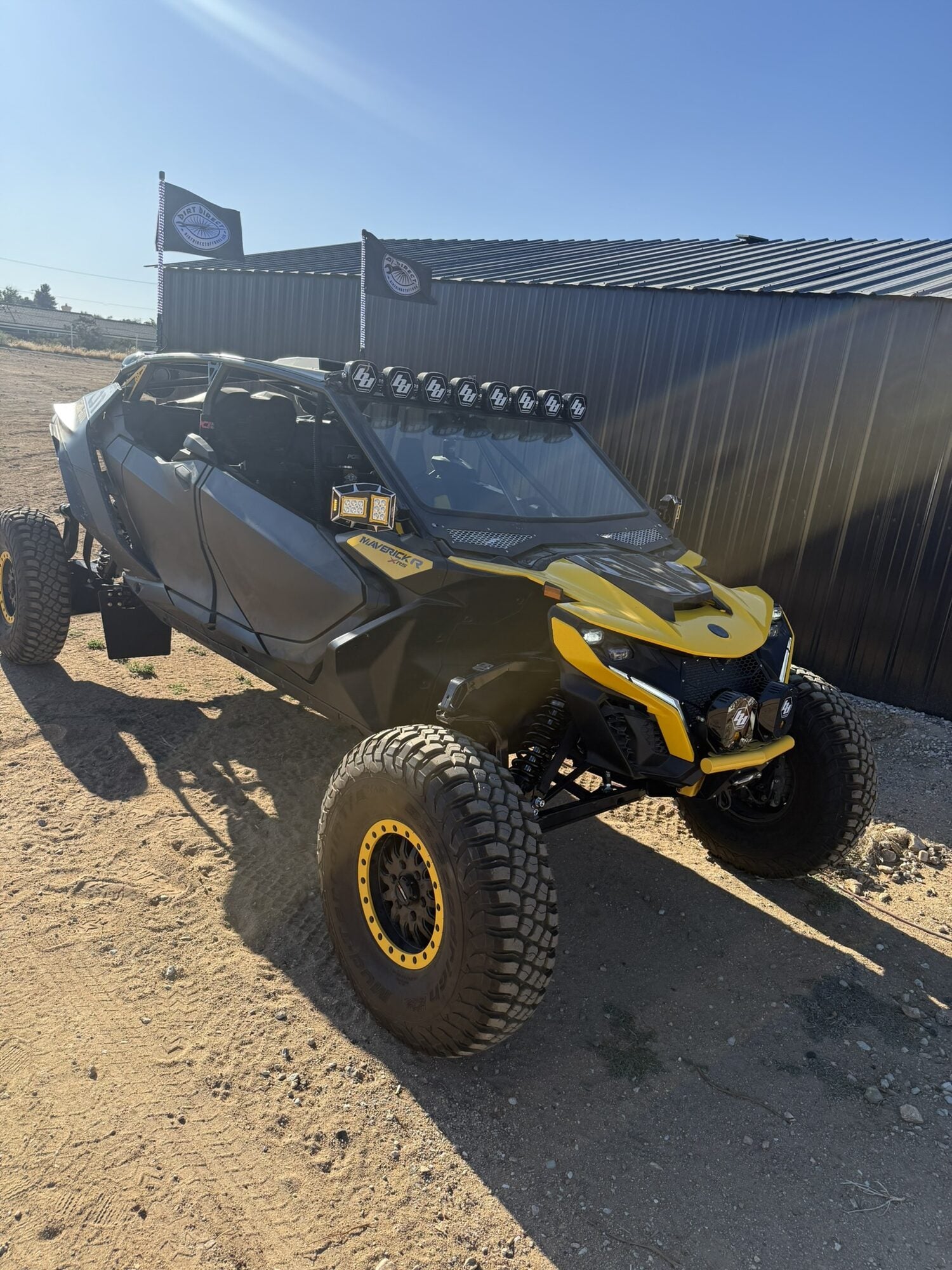 MAV R Max Black and Yellow